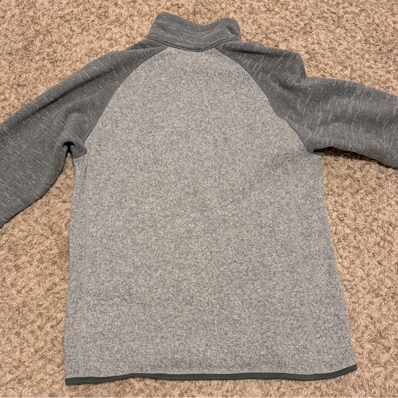MENS PATAGONIA - Medium - Grey/Light Grey - Picture 2 of 3